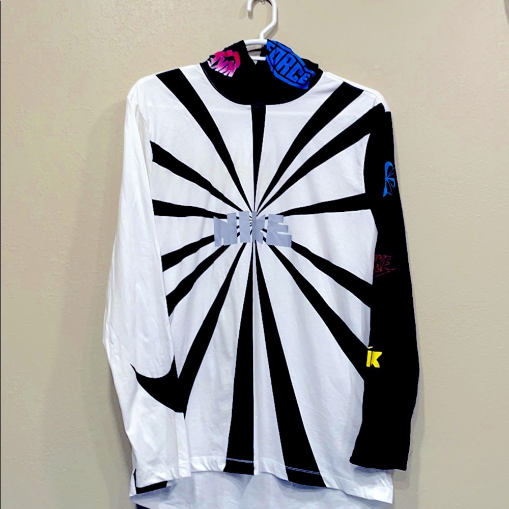 The Nike Tee.